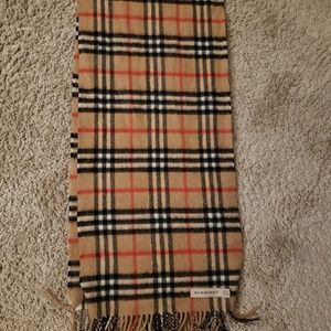 Burberry cashmere scarf